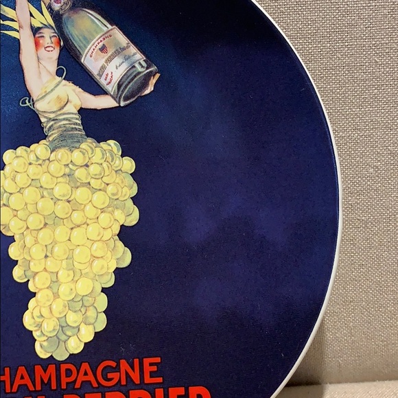 Pottery Barn Bubbly Decorative Plate - Picture 6 of 9